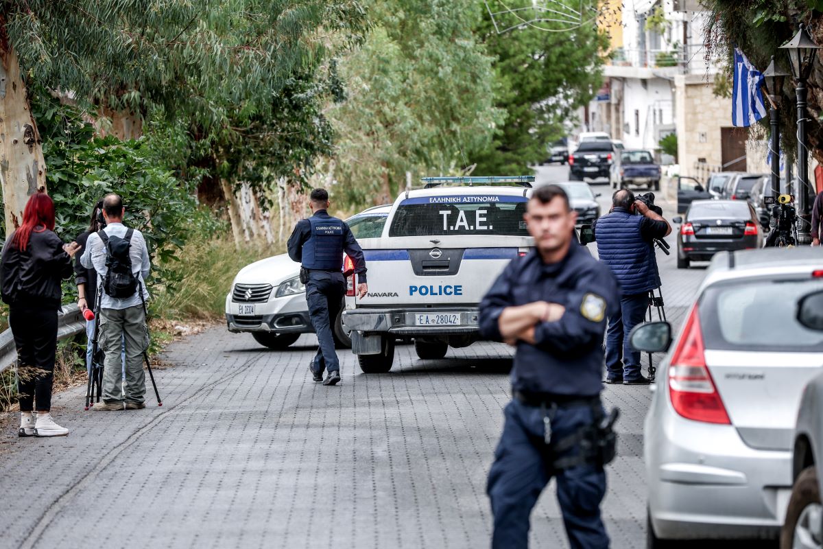 Αστυνομικοί στο χωριό Βορίζια μετά το αιματοκύλισμα