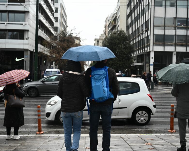 Καιρός: Διαδοχικές κακοκαιρίες πλήττουν με καταιγίδες τα δυτικά – Πορτοκαλί προειδοποίηση για τα έντονα φαινόμενα