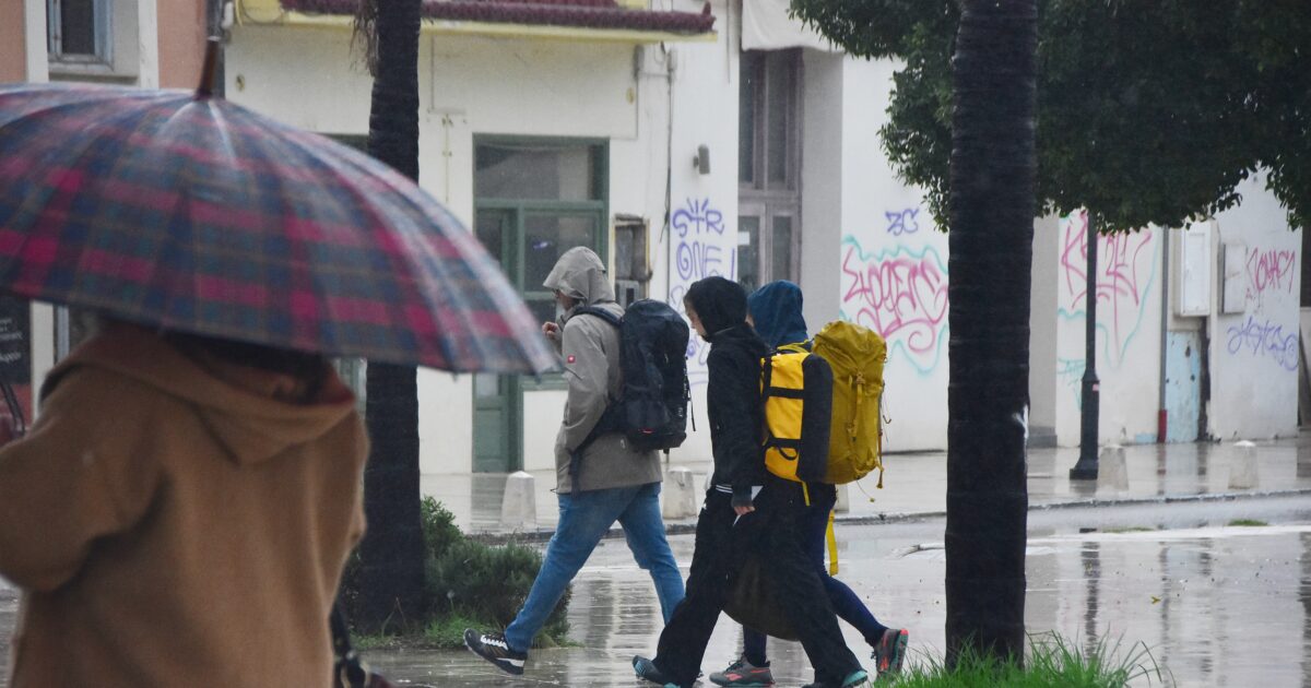 Weather: Heavy rains and storms in the Ionian and continental – Intense effects from noon and in Attica