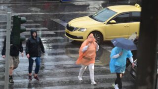 Άνθρωποι με ομπρέλες