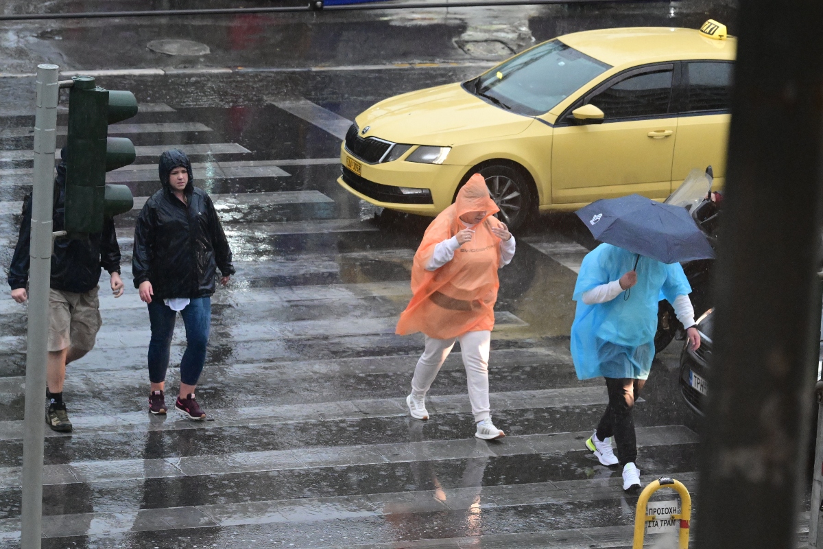 Άνθρωποι με ομπρέλες