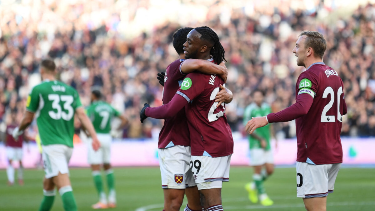 Οι παίκτες της Γουέστ Χαμ πανηγυρίζουν κόντρα στη Νιούκαστλ