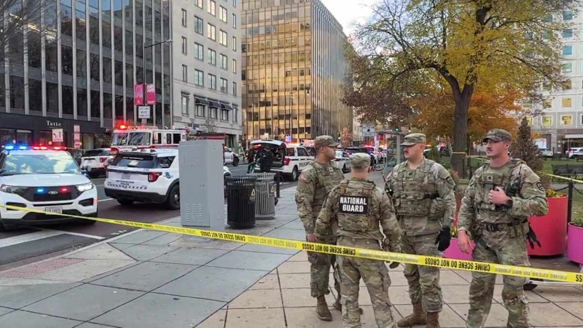 Lockdown στον Λευκό Οίκο μετά από πυροβολισμούς: Δύο τραυματίες στρατιώτες της Εθνοφρουράς