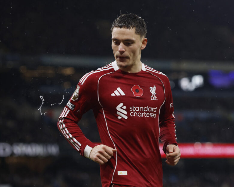 Ο Γκάρι Νέβιλ έκραξε τον Βιρτς: «Είναι πρόβλημα, κοστίζει πάνω από 113 εκατ. ευρώ αλλά έμοιαζε με μικρό παιδί στο χορτάρι»