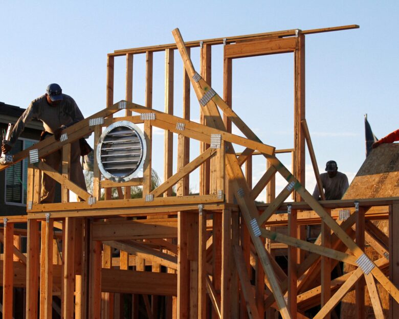 Παπαθανάσης: Νέες παρεμβάσεις για ενεργειακή αναβάθμιση δημοσίων κτιρίων μέσω ΕΣΠΑ