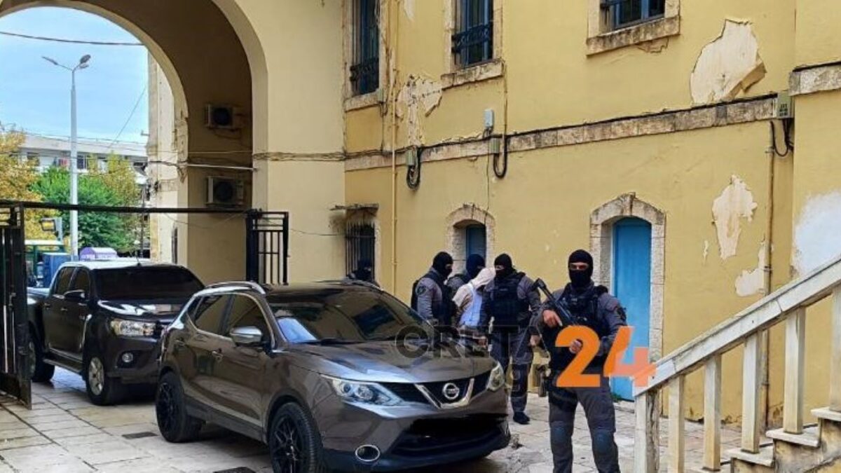 Από την προσαγωγή του 23χρονου στην εισαγγελία