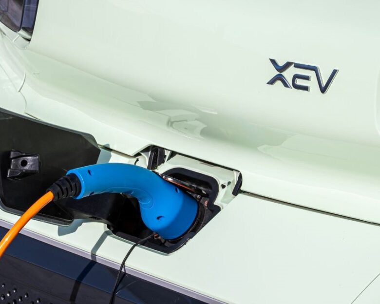 Μεταχειρισμένα: Diesel, βενζίνη ή αμιγώς ηλεκτρικό;