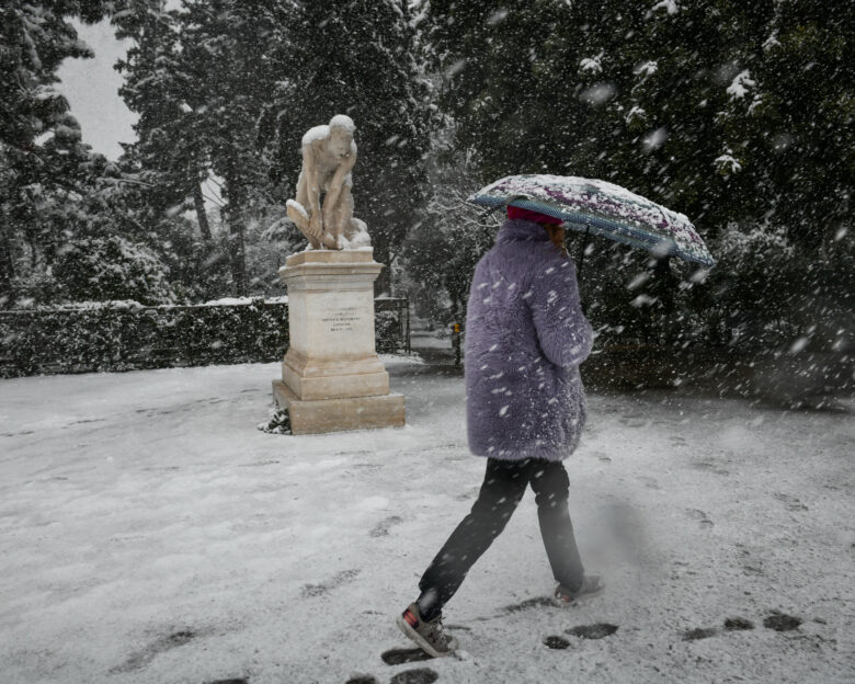 Καιρός: Βροχές και πτώση της θερμοκρασίας τις επόμενες ημέρες – Έρχεται 3ήμερη κακοκαιρία με καταιγίδες και χιόνια