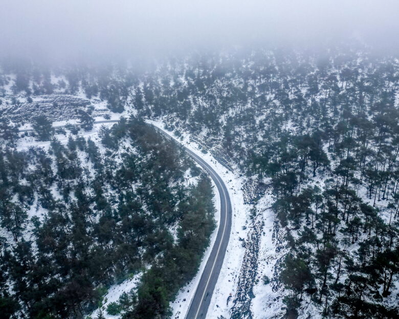 Καιρός αύριο: Χιόνια στα ορεινά – Τοπικές βροχές και νεφώσεις στις υπόλοιπες περιοχές της χώρας