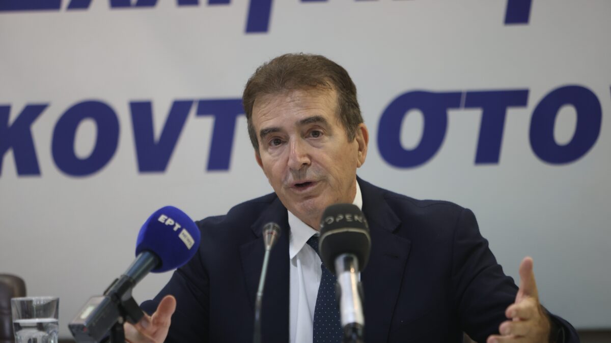 Ο Μιχάλης Χρυσοχοϊδης