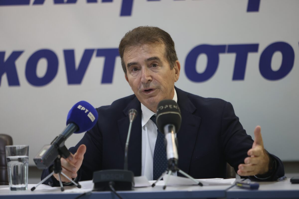 Ο Μιχάλης Χρυσοχοϊδης