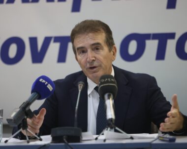 Ο Μιχάλης Χρυσοχοϊδης