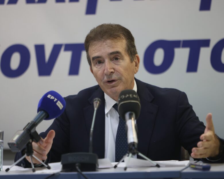 Χρυσοχοΐδης: Τον Ιούνιο η εγκατάσταση των 1.000 καμερών κυκλοφορίας