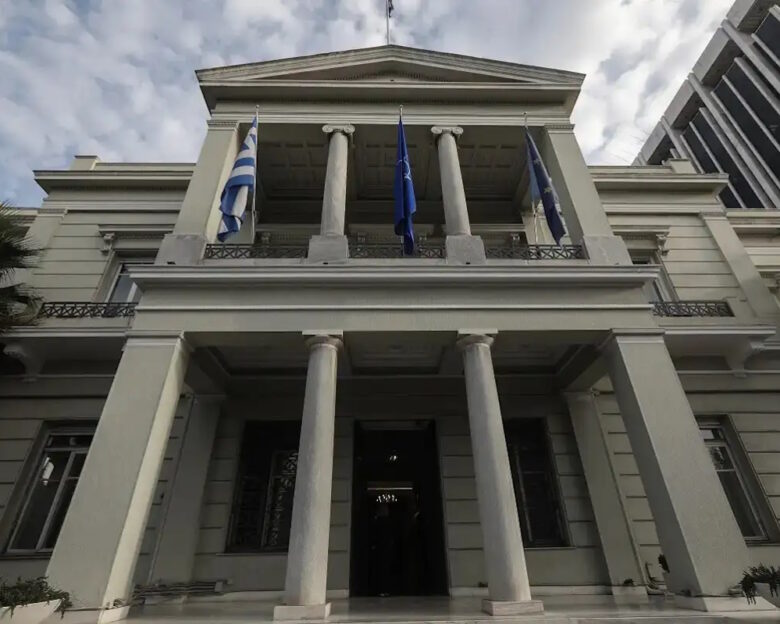 Υπουργείο Εξωτερικών: Η αναγνώριση της ελληνικής γλώσσας έχει ιστορική σημασία