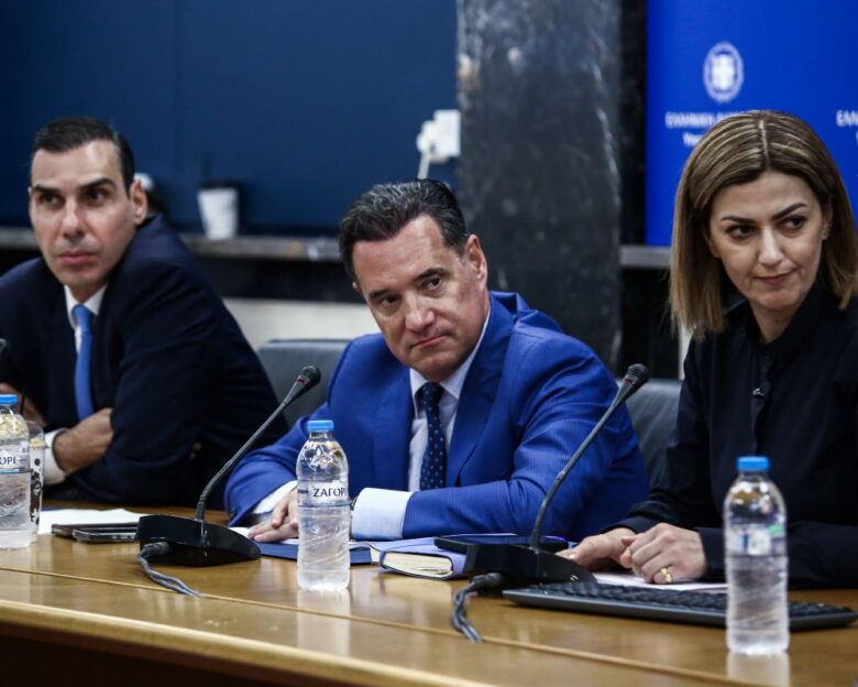 Οι ΚΟΜΥ μόνιμα στο ΕΣΥ με στόχο τις 90.000 επισκέψεις – Πώς θα κλείνουν ραντεβού οι πολίτες