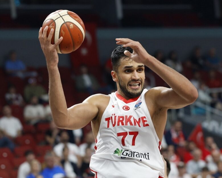 Ο Ομέρ Γιούρτσεβεν αγωνίστηκε για 15 λεπτά στο Τουρκία – Βοσνία 93-71