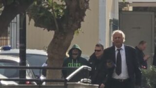 Άνδρας μεταφέρεται στα δικαστήρια