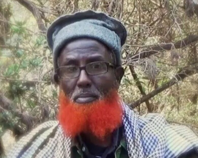 Ο «νέος Μπιν Λάντεν» του ISIS: Ο Αμπντούλ Καντίρ Μουμίν εγκατέλειψε γυναίκα και τρία παιδιά στη Βρετανία και κρύβεται στα βουνά της Σομαλίας