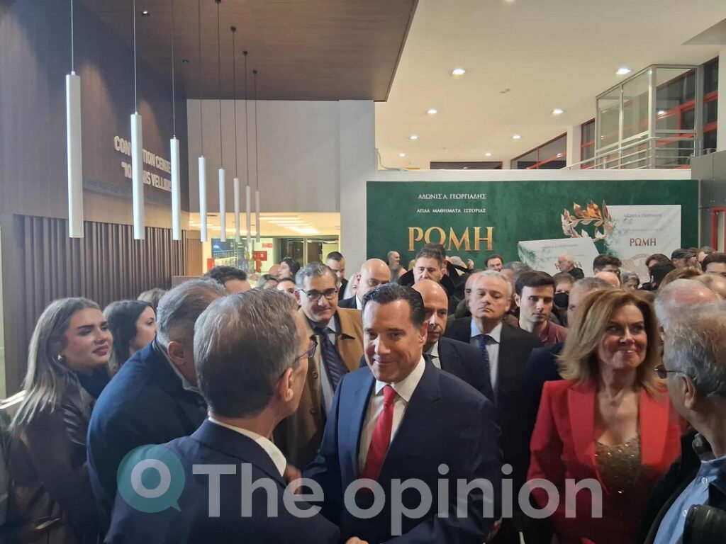 Ο υπουργός Υγείας με τη σύζυγό του