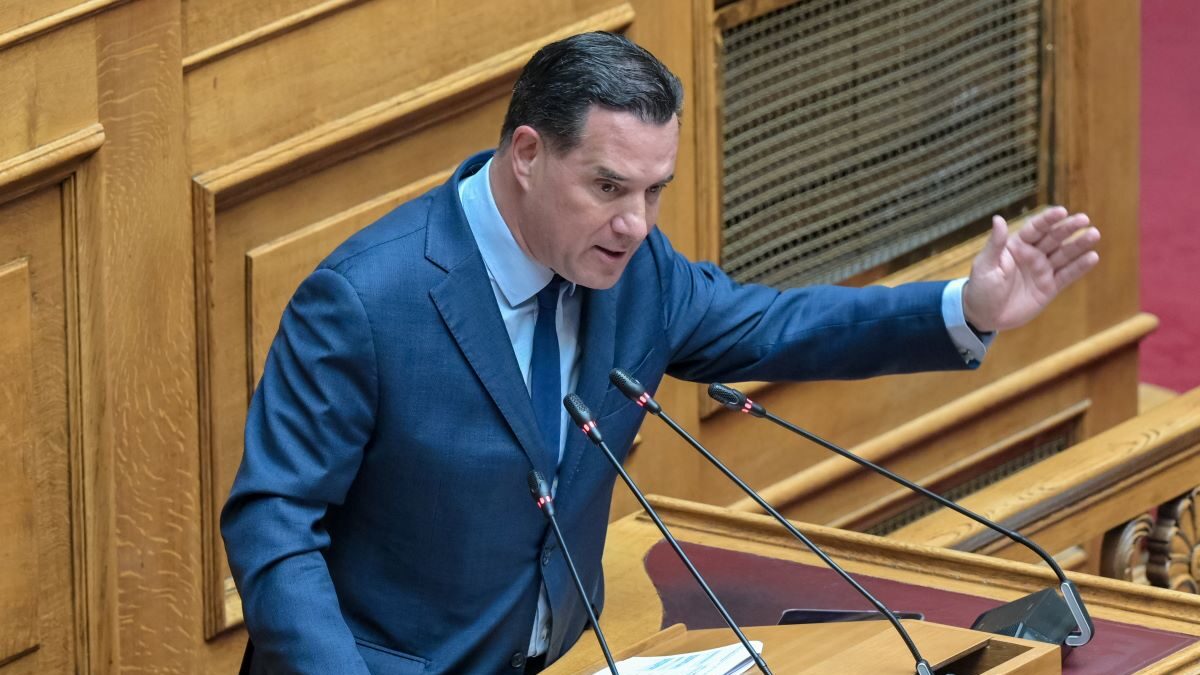 Ο υπουργός Υγείας Άδωνις Γεωργιάδης στη Βουλή