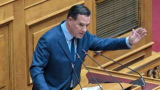 Ο υπουργός Υγείας Άδωνις Γεωργιάδης στη Βουλή