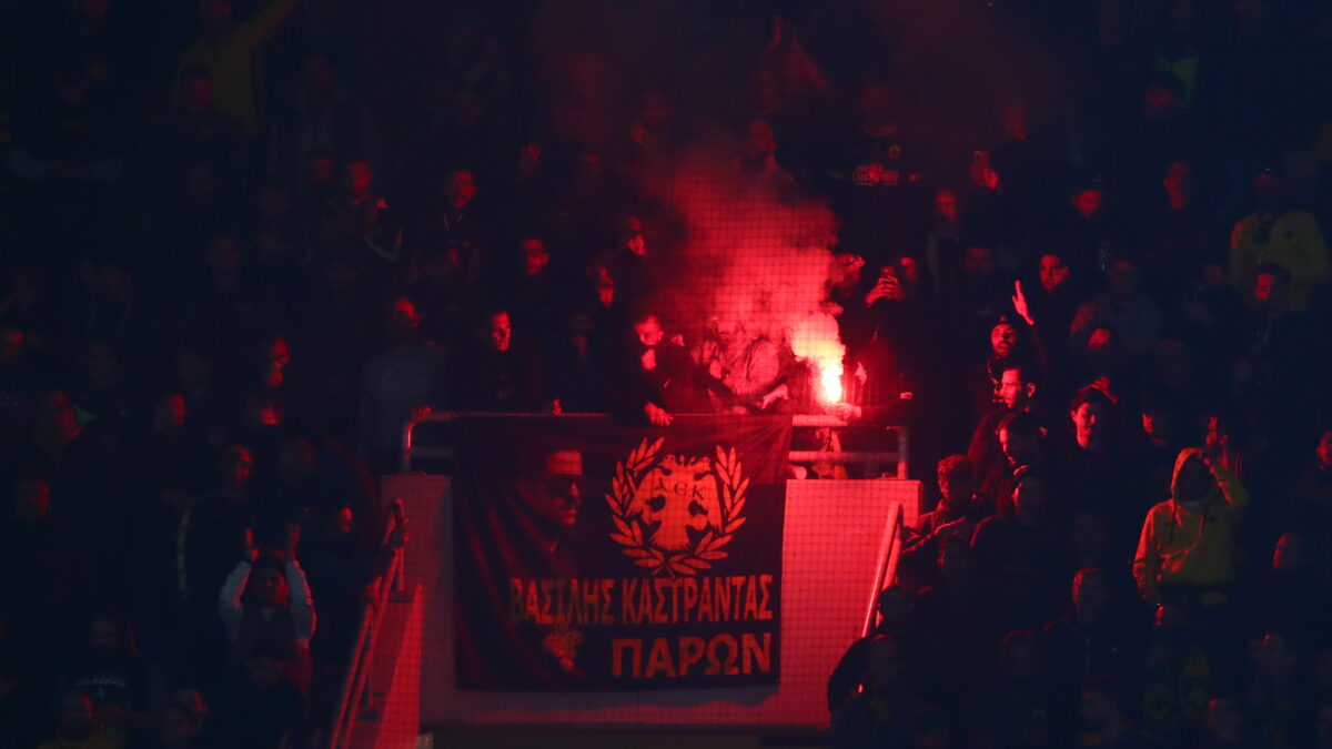 Οι οπαδοί της ΑΕΚ στο ματς με τον ΟΦΗ (ΑΡΓΥΡΩ ΑΝΑΣΤΑΣΙΟΥ