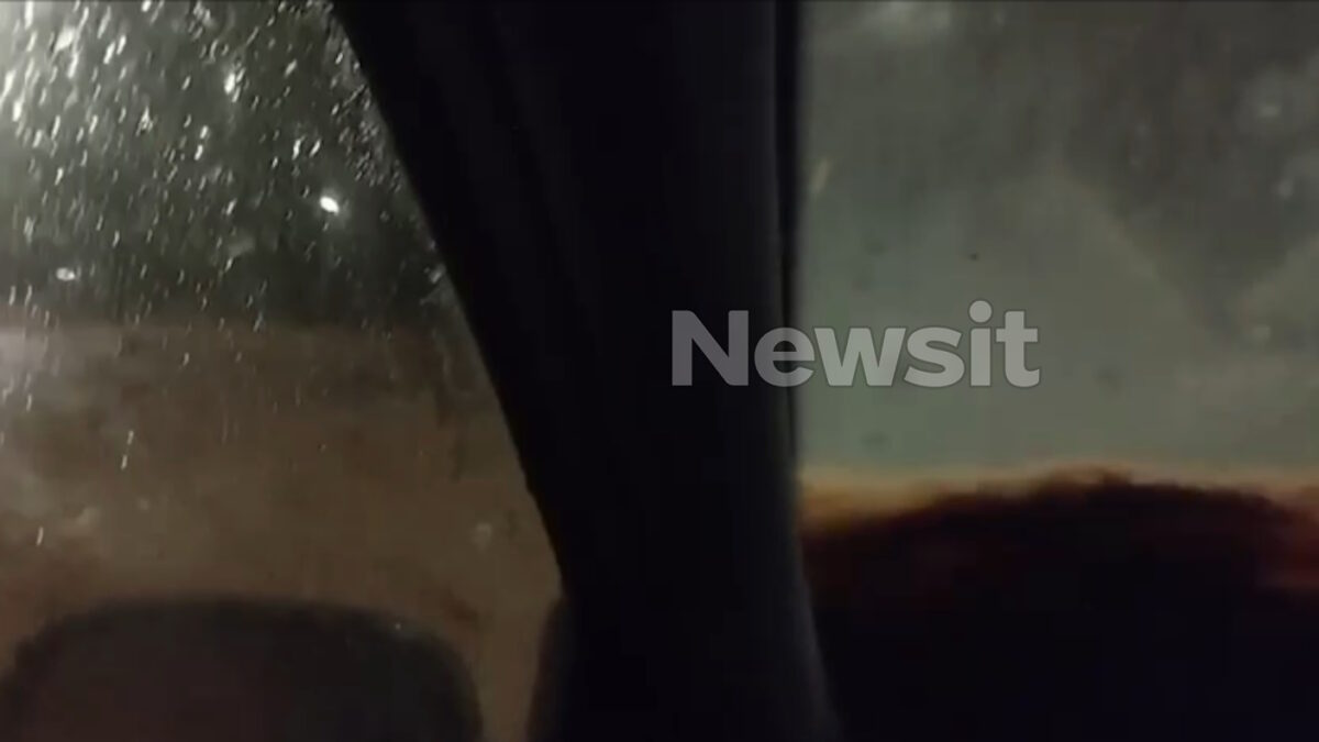 Κακοκαιρία Byron: Συγκλονιστικό βίντεο με ορμητικούς χειμάρρους να εγκλωβίζουν τον οδηγό μέσα στο αυτοκίνητο του, στην Άνω Βλυχάδα