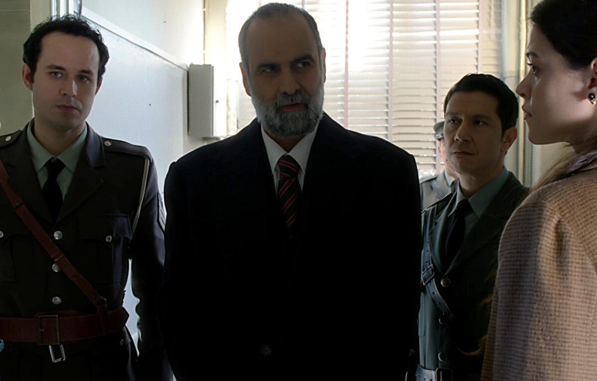 Σκηνή από τη σειρά «Άγιος έρωτας»