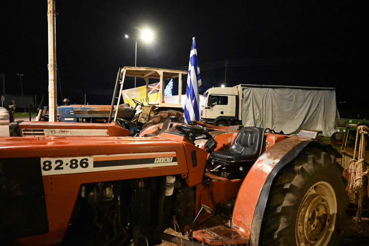 Παραμονή Χριστουγέννων στο αγροτικό μπλόκο Μαλαχιά Αργολίδας