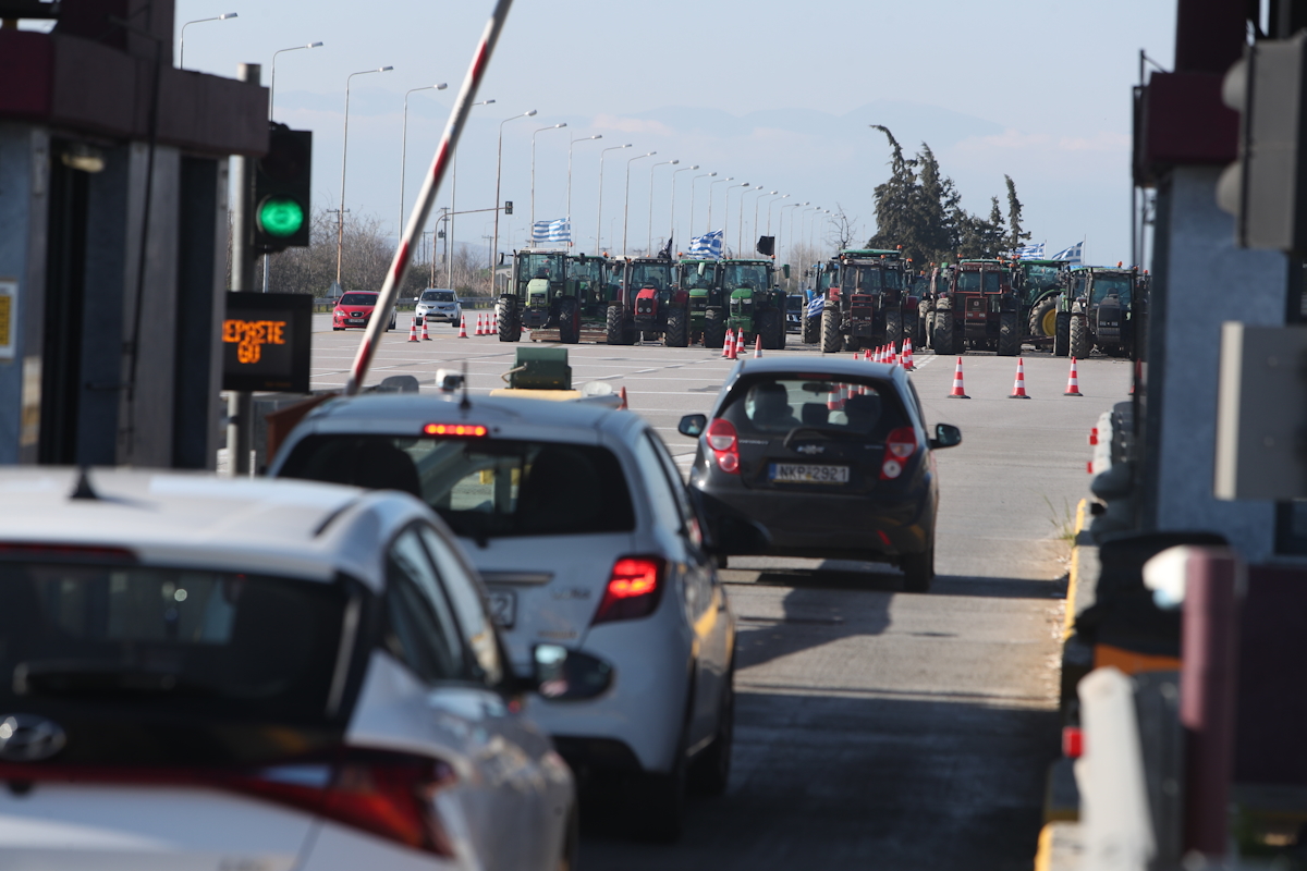 Μπλόκο αγροτών στα Μάλγαρα του νομού Θεσσαλονίκης