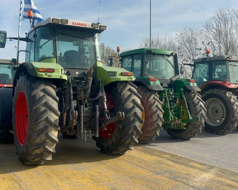 Κραυγή αγωνίας από εμπόρους, ξενοδόχους και εστίαση για την τεράστια ζημιά από τα αγροτικά μπλόκα