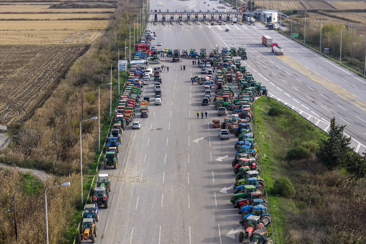 Αγροτικό μπλόκο στα Μάλγαρα