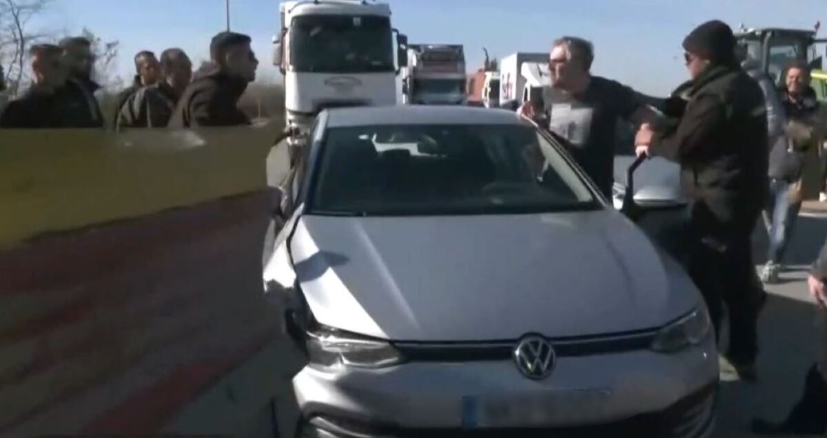 Αγροτικό μπλόκο στα Μάλγαρα