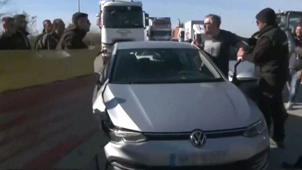 Αγροτικό μπλόκο στα Μάλγαρα