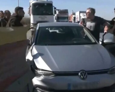 Αγροτικό μπλόκο στα Μάλγαρα