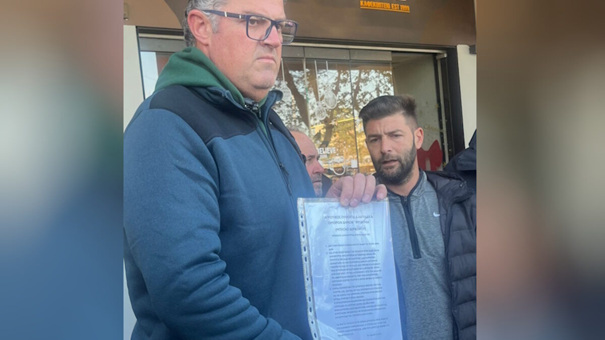 Αγρότες από το μπλόκο στο Δερβένι παρέδωσαν τα αιτήματά τους στους βουλευτές της Θεσσαλονίκης