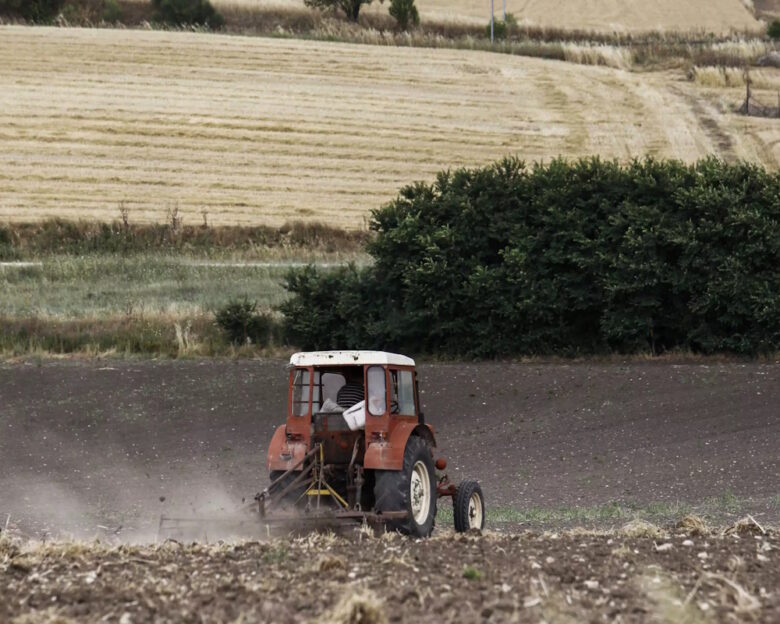 Αγρότες: Για λίγους και μεγάλους τα αγροβολταϊκά, εκτιμούν οι αγρότες