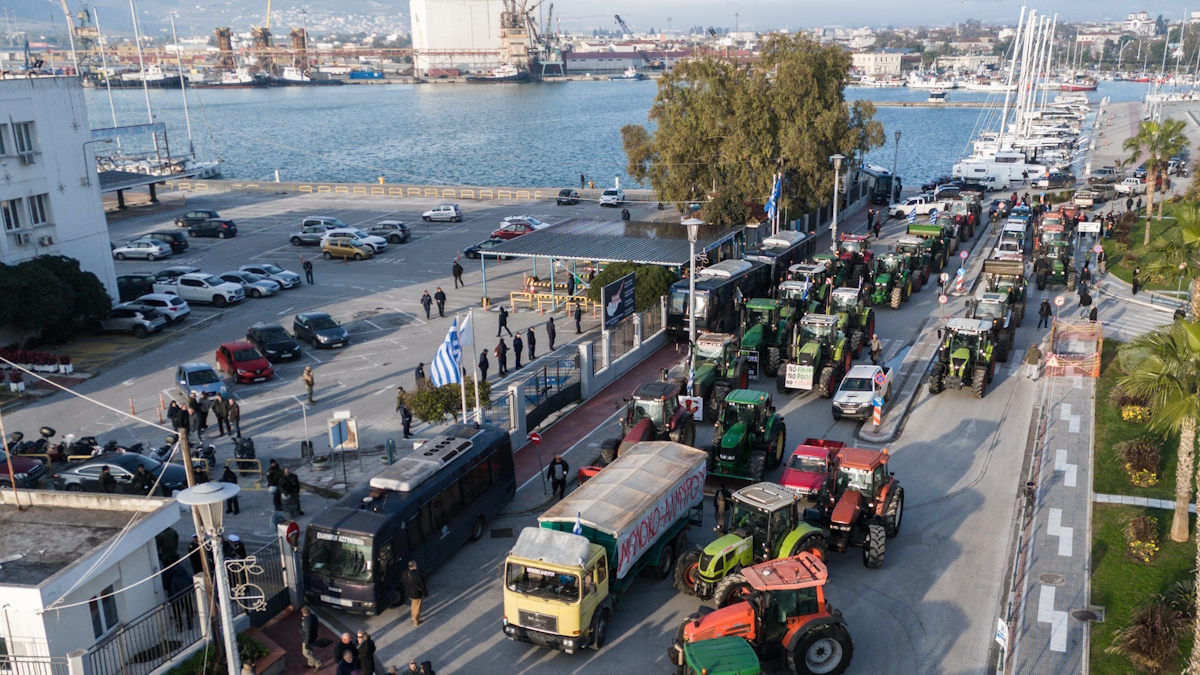 Κινητοποίηση Θεσσαλών αγροτών, κτηνοτρόφων και αλιέων της Μαγνησίας στο λιμάνι του Βόλου