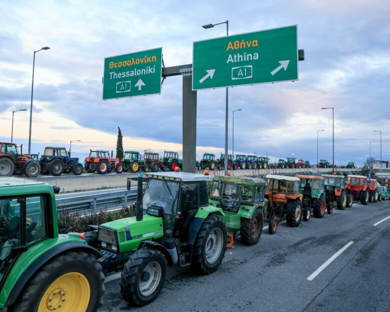 Μπλόκα αγροτών: Ετοιμάζουν απόβαση στη Θεσσαλονίκη την Παρασκευή για κατάληψη στο λιμάνι
