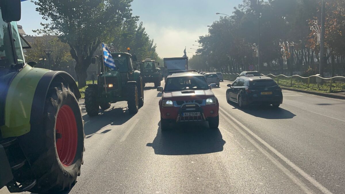 Μπήκαν στη Θεσσαλονίκη οι αγρότες