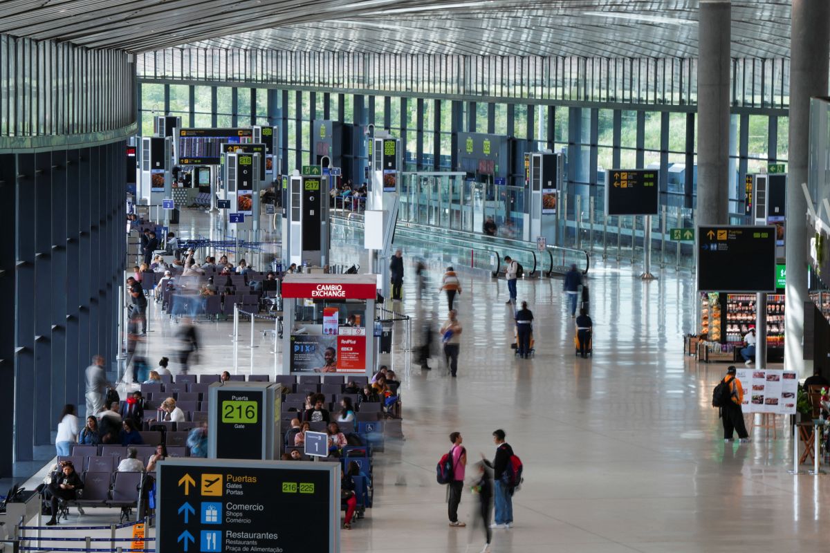 Οι ξένοι τουρίστες στις ΗΠΑ θα πρέπει να παρέχουν ιστορικό πενταετίας των social media τους