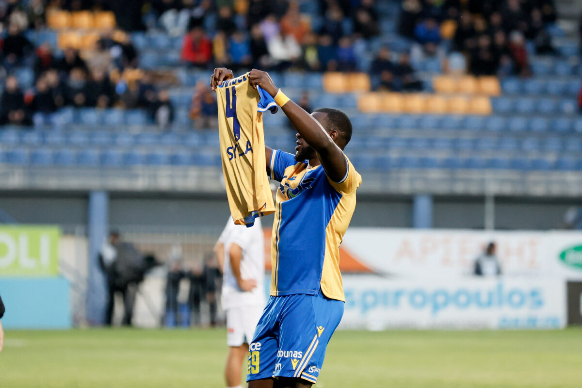 Ο Αλάγκμπε με τη φανέλα του Σιλά