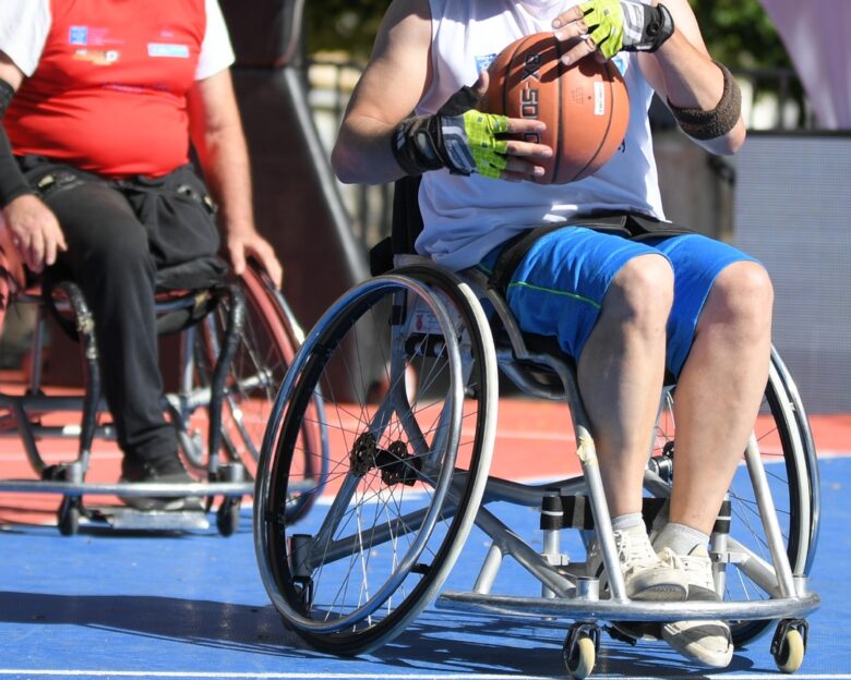 Σκοτώθηκε σε τροχαίο αθλητής μπάσκετ με αμαξίδιο στη Σούδα