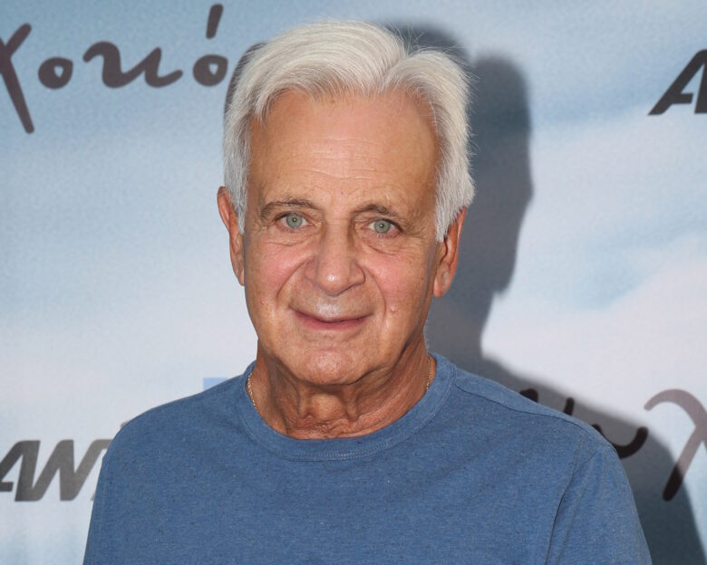 Ο Αλέξανδρος Αντωνόπουλος για τα δελτία ειδήσεων που παρουσίαζε στην ΕΡΤ: «Εκεί είχα γελάσει πάρα πολύ»