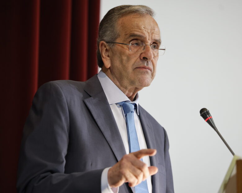 Επίθεση Σαμαρά με φόντο τα μπλόκα: «Η κυβέρνηση τα έκανε χειρότερα, χωρίς αγρότες δεν υπάρχει χώρα»