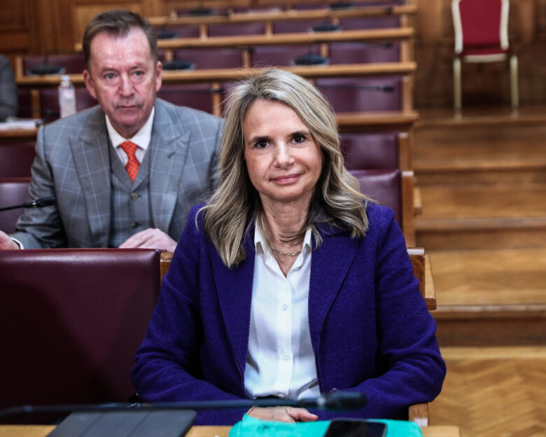 Εξεταστική για τον ΟΠΕΚΕΠΕ: Συλληφθείς στην Κρήτη κουμπάρος του Ανδρουλάκη, λέει ο Λαζαρίδης – Στέλεχος της ΝΔ ο αρχηγός, απαντά η Αποστολάκη