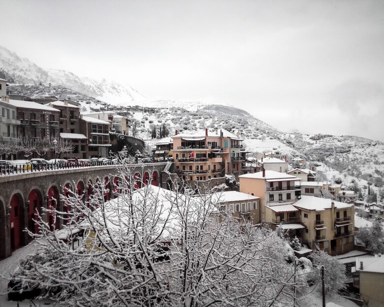 ΧΙΟΝΙΣΜΕΝΗ ΑΡΑΧΩΒΑ