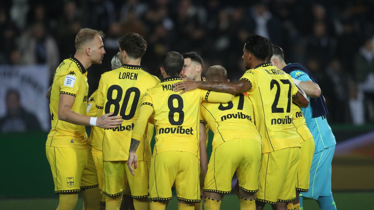 Οι παίκτες του Άρη στην Τούμπα (ΒΑΣΙΛΗΣ ΒΕΡΒΕΡΙΔΗΣ