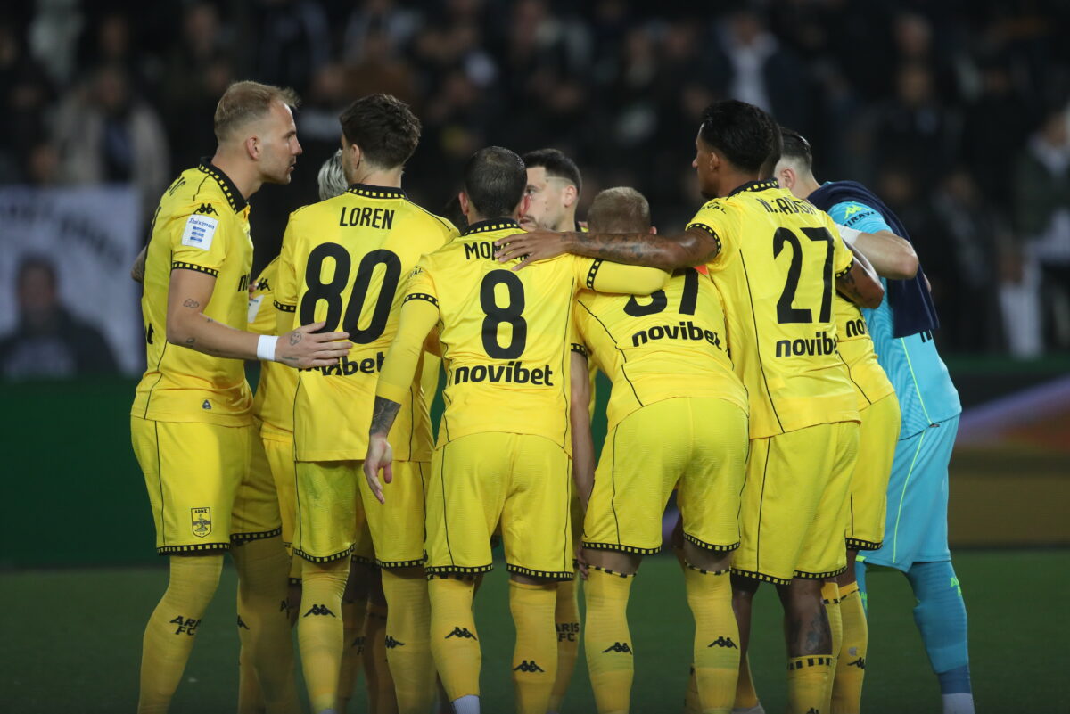 Οι παίκτες του Άρη στην Τούμπα (ΒΑΣΙΛΗΣ ΒΕΡΒΕΡΙΔΗΣ