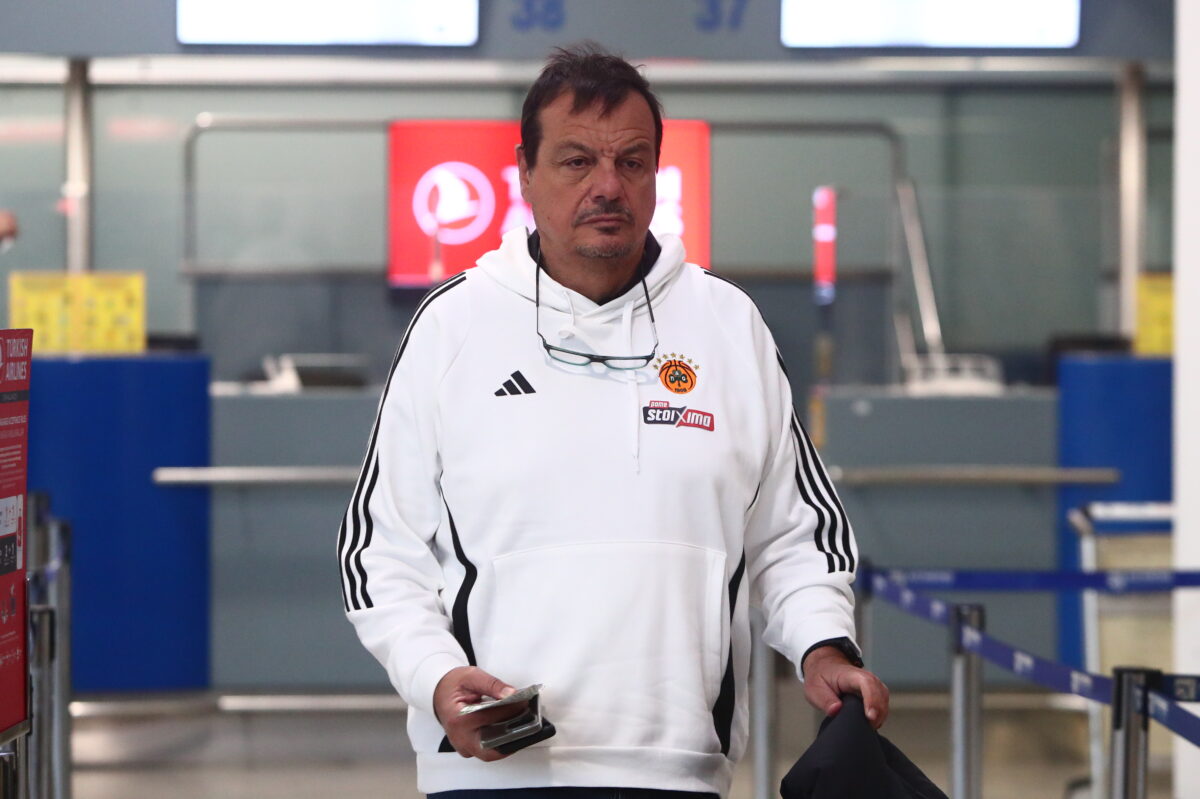 Ο Αταμάν στην αναχώρηση του Παναθηναϊκού (ΘΑΝΑΣΗΣ ΔΗΜΟΠΟΥΛΟΣ